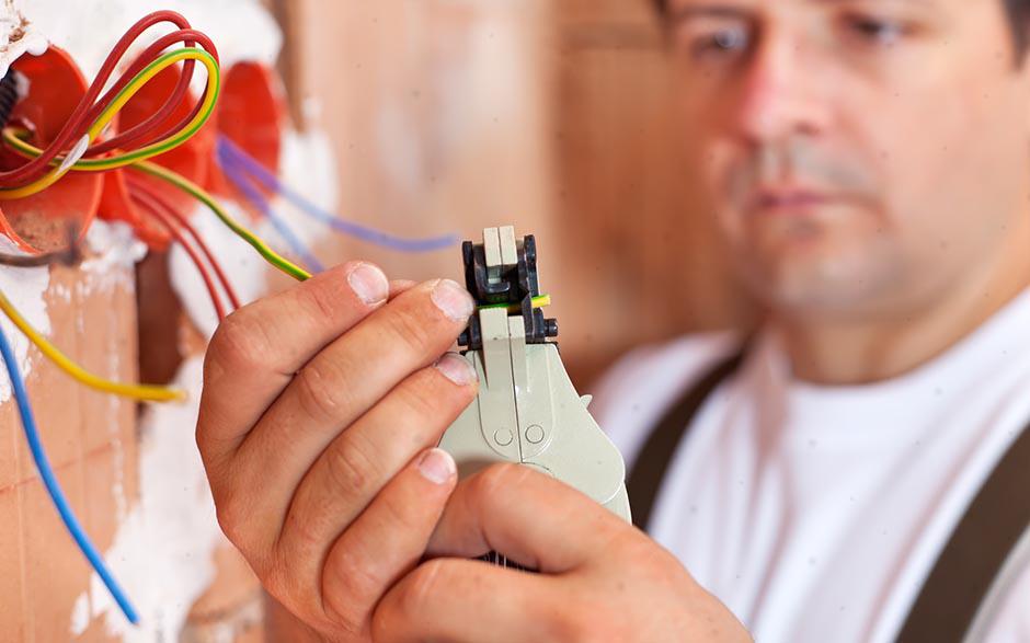 besoin d'un électricien Les Lilas